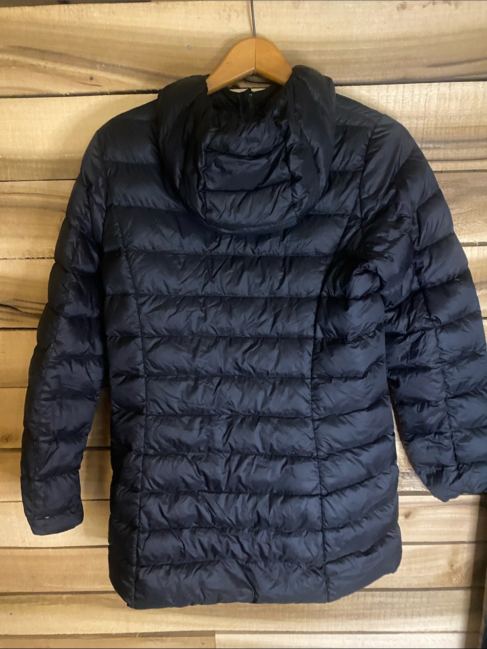 Eddie Bauer Black Hooded Quilted Lightweight down Puffer Coat medium - Picture 4 of 5